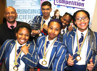 South African Top Science Debaters Meet Prominent Astrophysicist in New York City